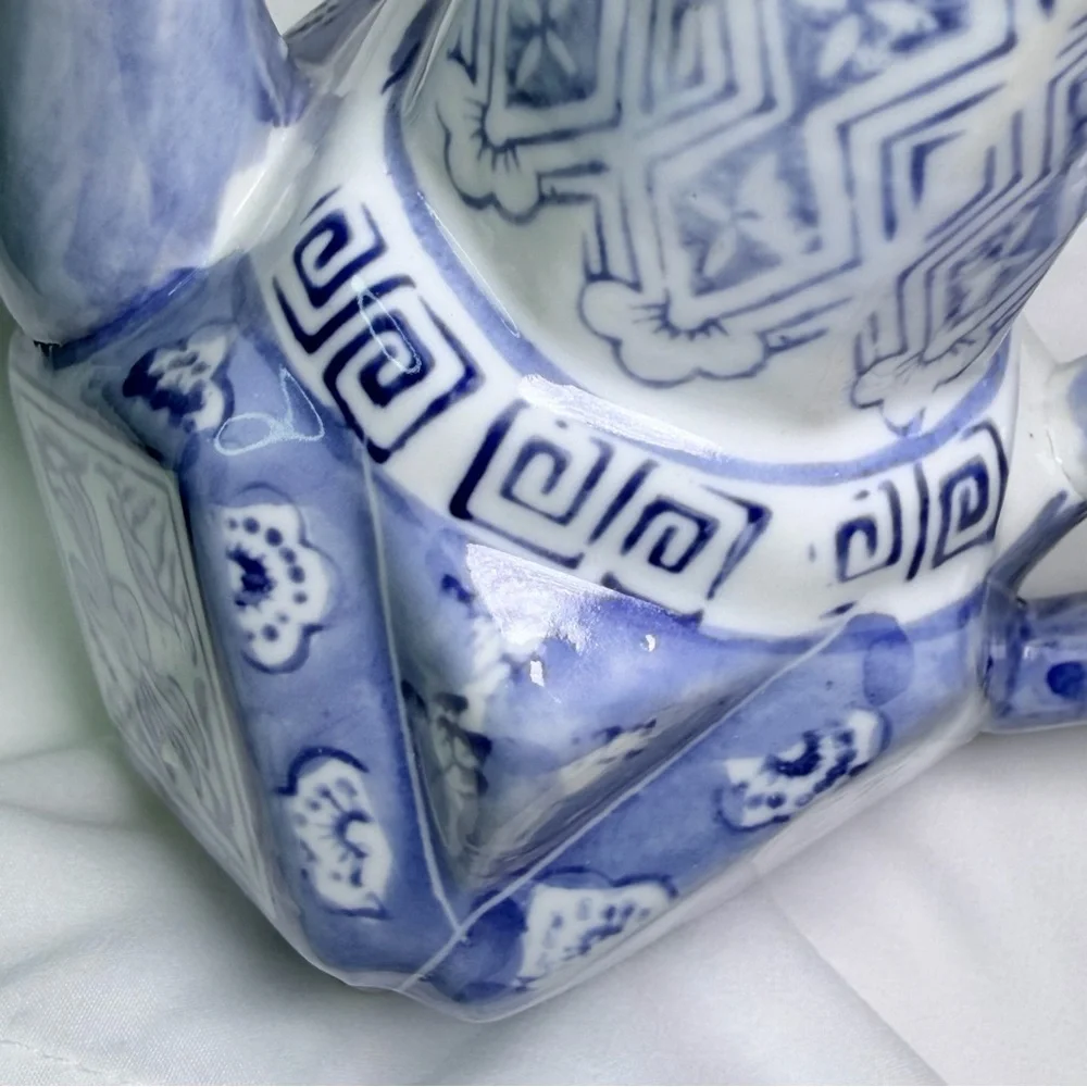 Vintage Porcelain Blue White Hexagon Chinese Teapot Chinoiserie Retro Home Decor